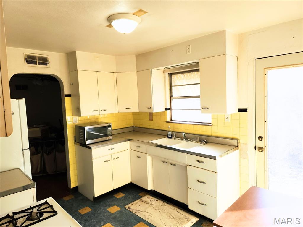 38 S 86th Street