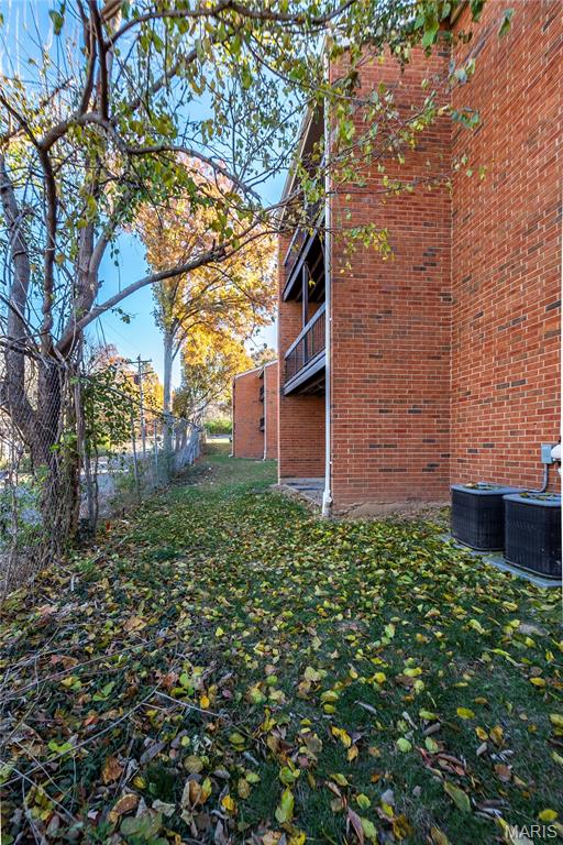 1951 Greenpoint Drive Unit: 204