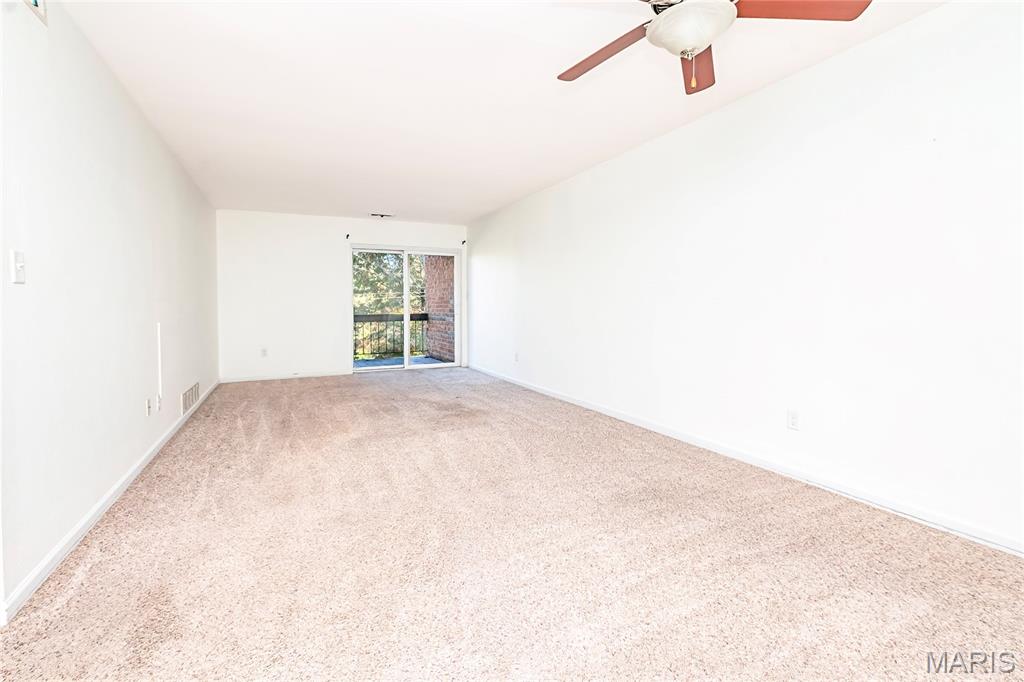 1951 Greenpoint Drive Unit: 204