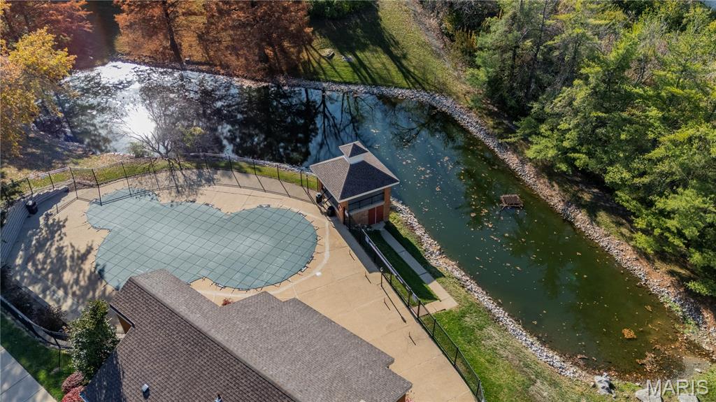 1951 Greenpoint Drive Unit: 204