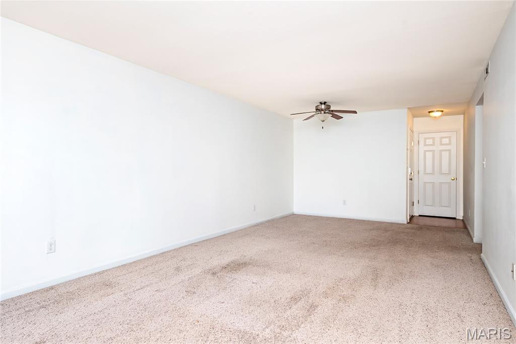 1951 Greenpoint Drive Unit: 204