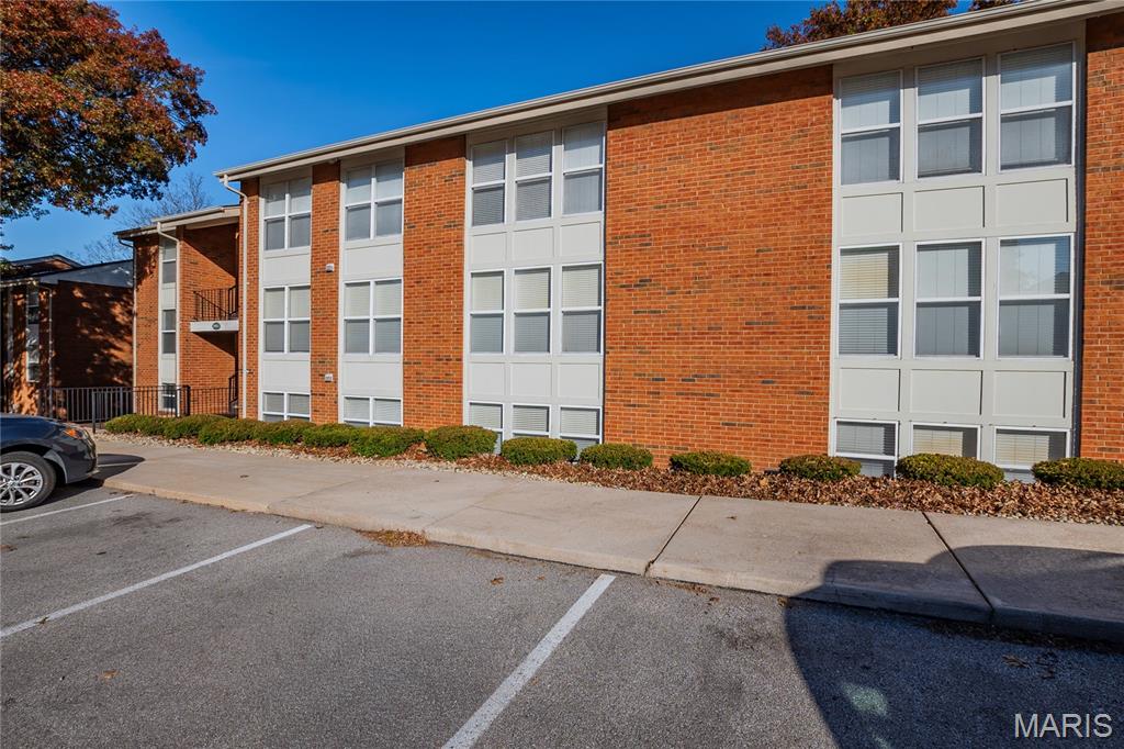 1951 Greenpoint Drive Unit: 204