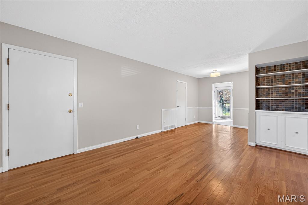 7908 Camelot Lane Unit: 4