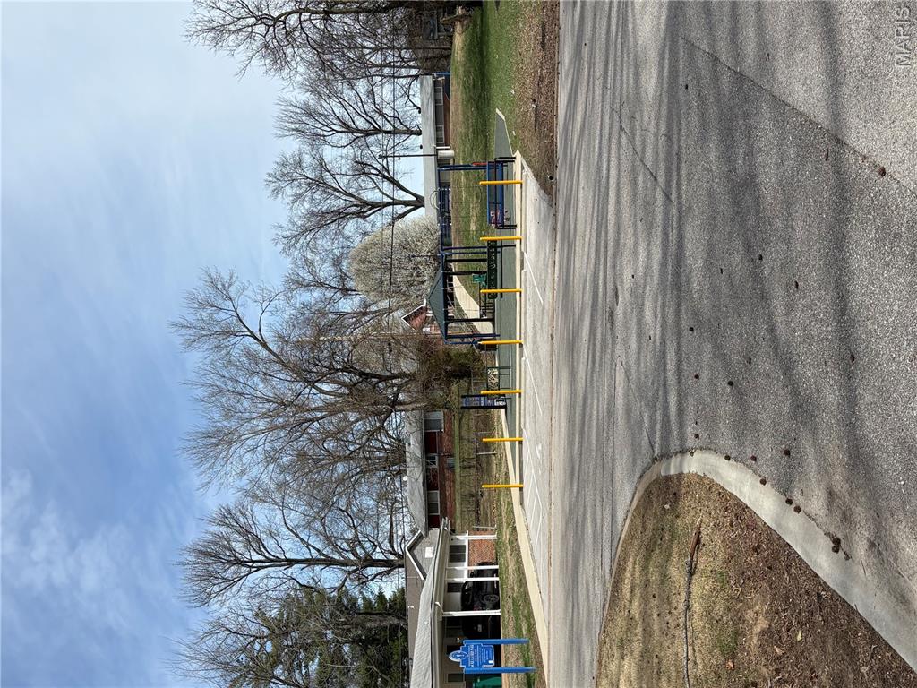 2225 Kerwin Drive