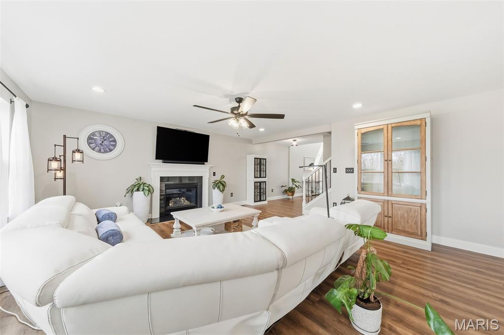 4825 Sierra View Place