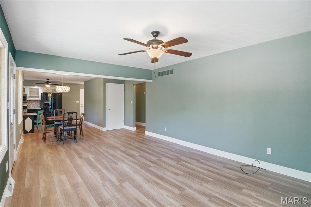 405 W Schaefer Street