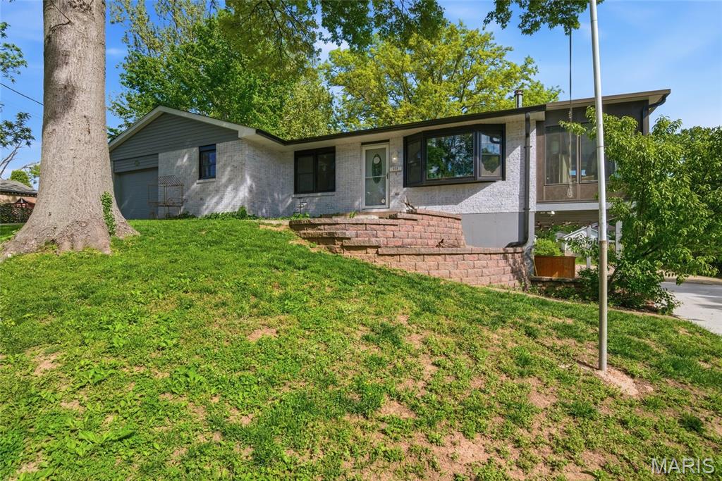 405 W Schaefer Street