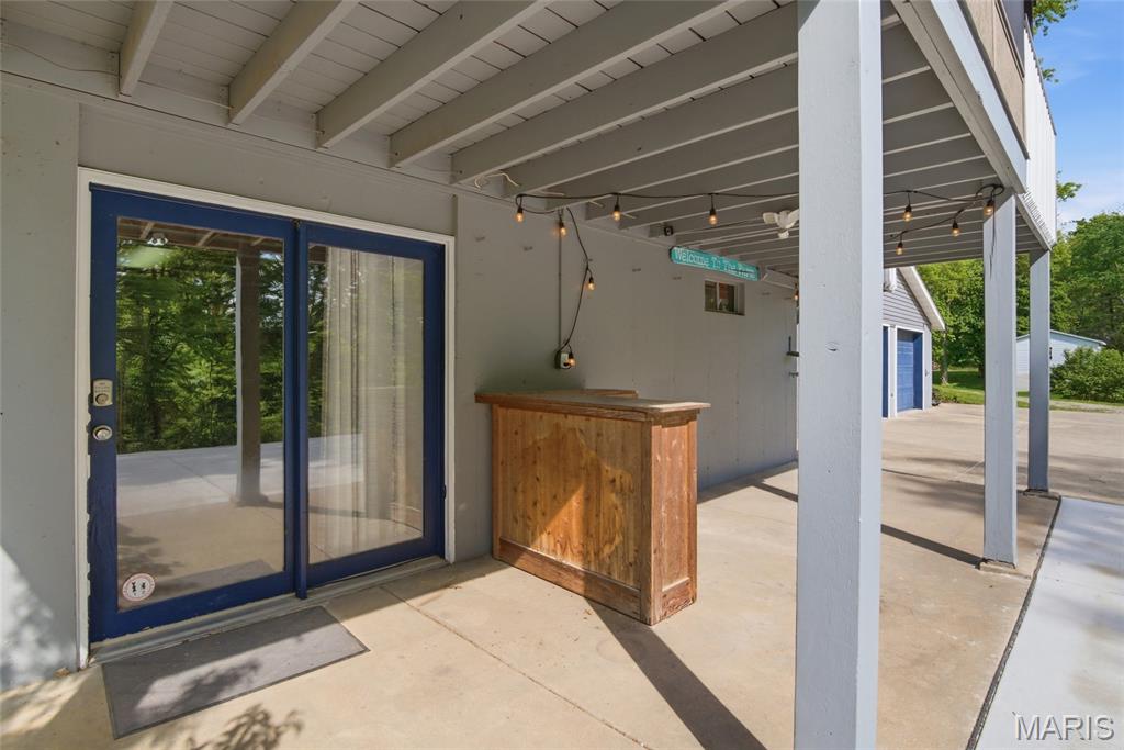 405 W Schaefer Street
