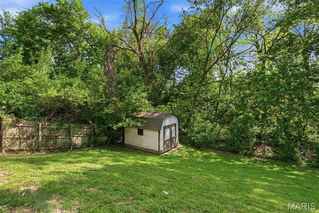 405 W Schaefer Street