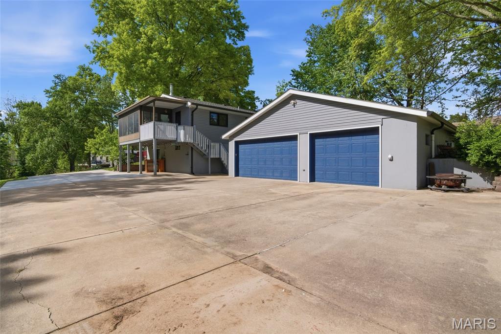 405 W Schaefer Street