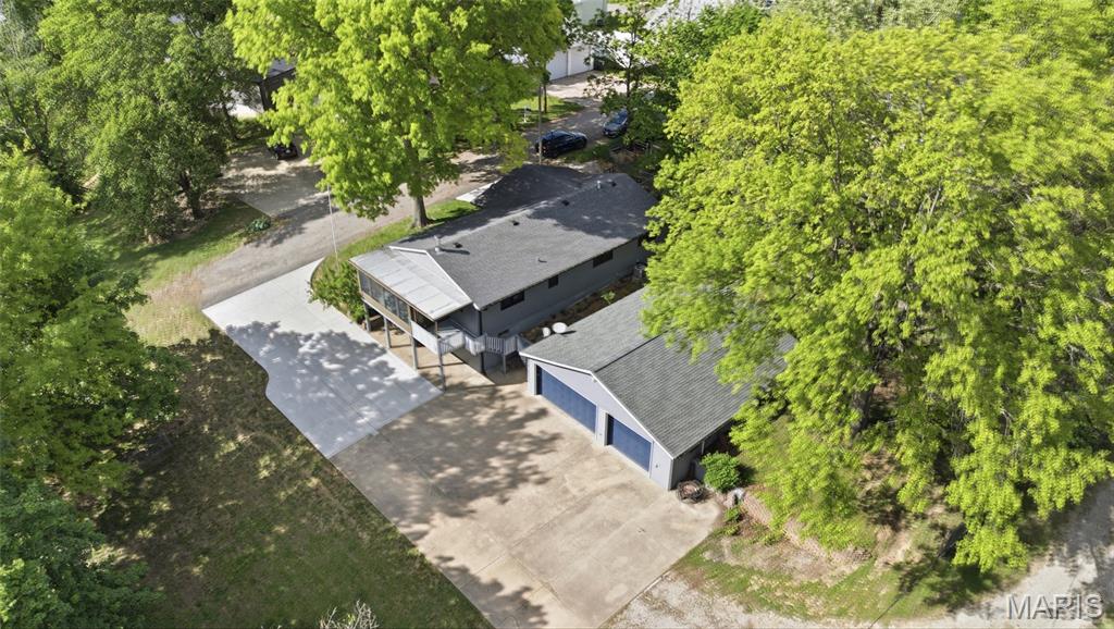 405 W Schaefer Street