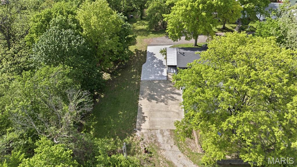 405 W Schaefer Street