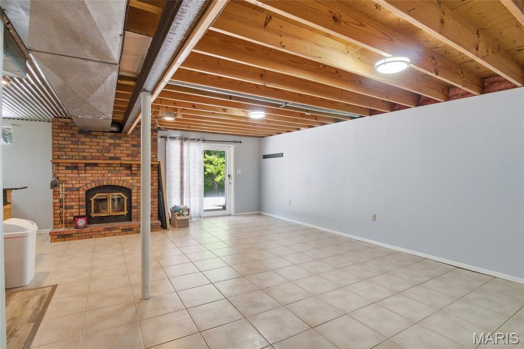 405 W Schaefer Street