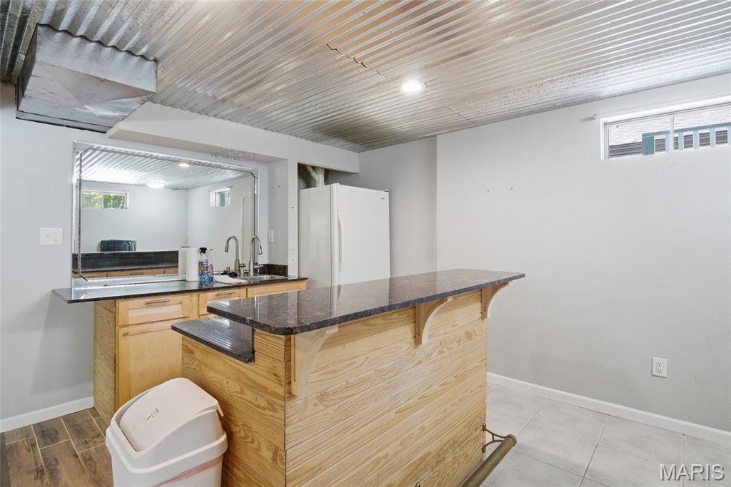 405 W Schaefer Street