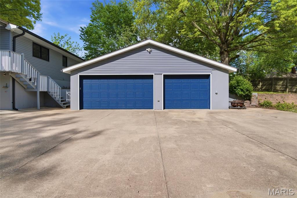 405 W Schaefer Street