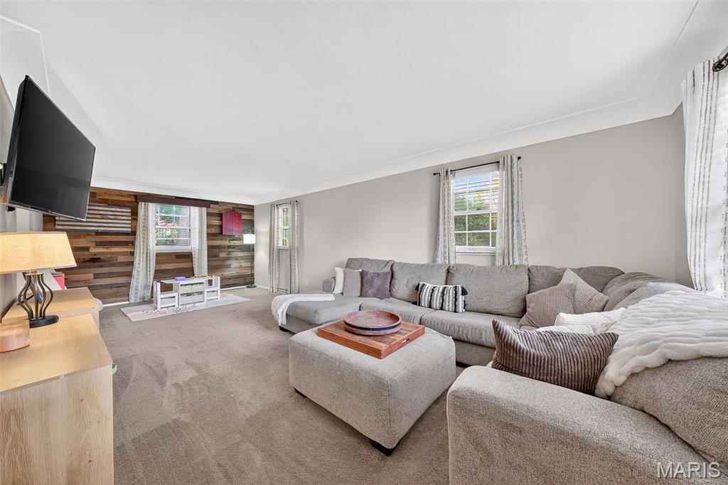 129 Williamsburg Drive