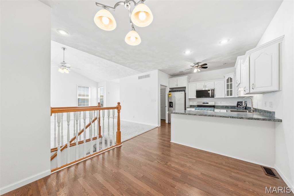 85 Chase Way