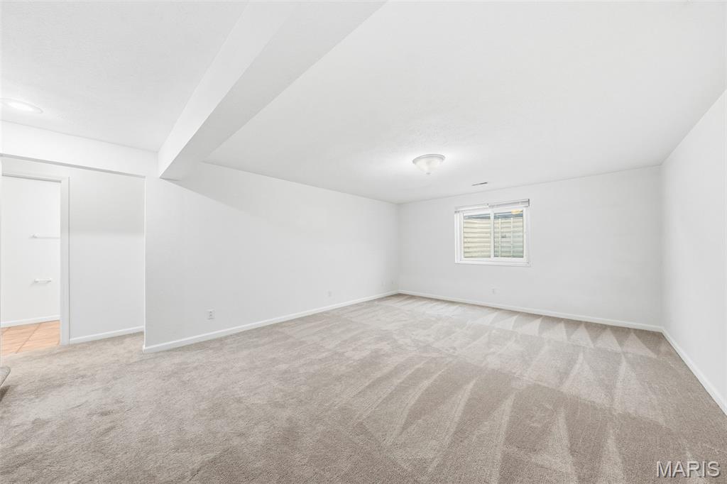 85 Chase Way