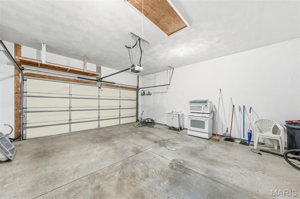 85 Chase Way