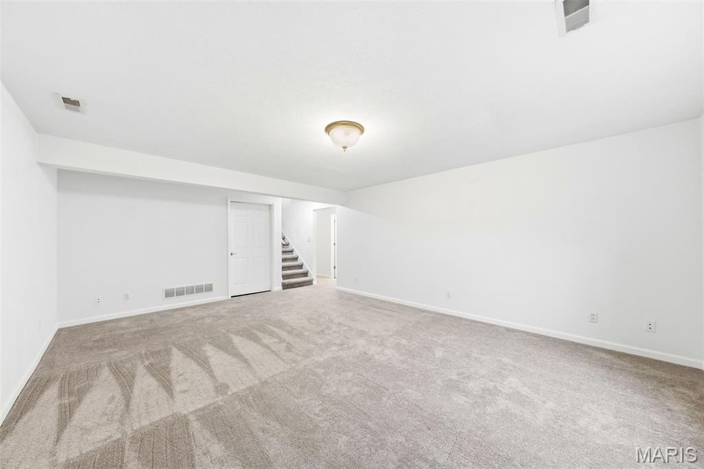 85 Chase Way