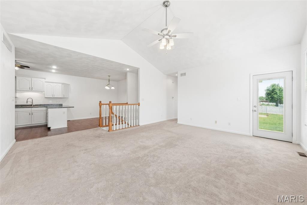 85 Chase Way