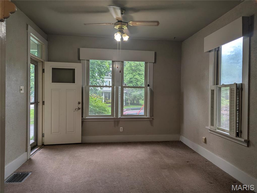 216 W Center Street