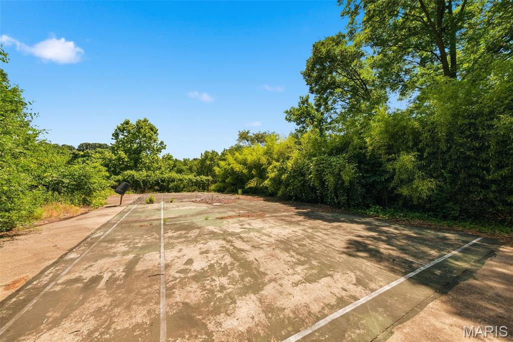 1028 Alco Drive