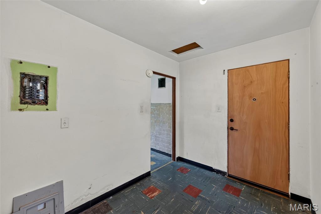 38 S 86th Street
