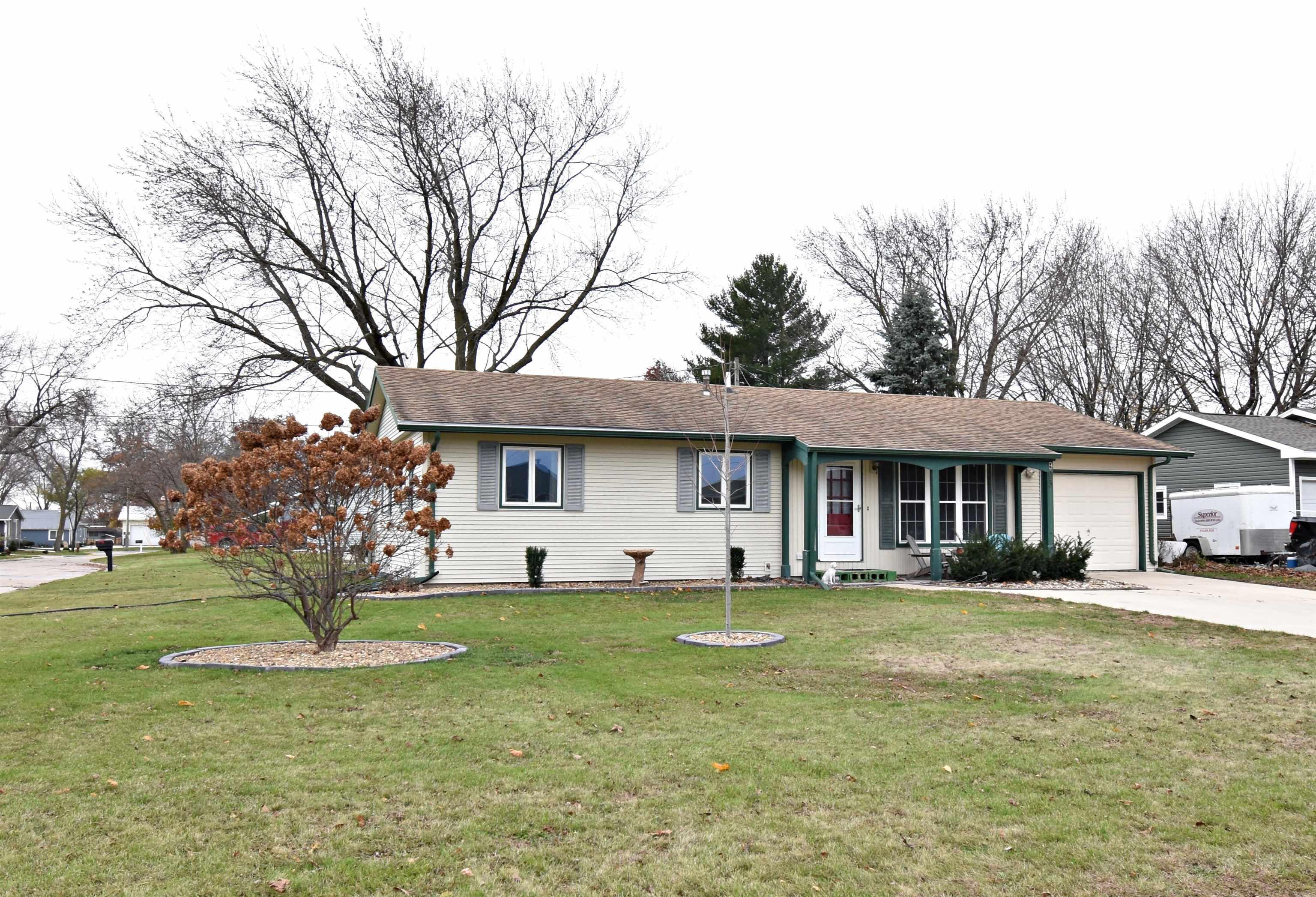 903 9th St. N.W.