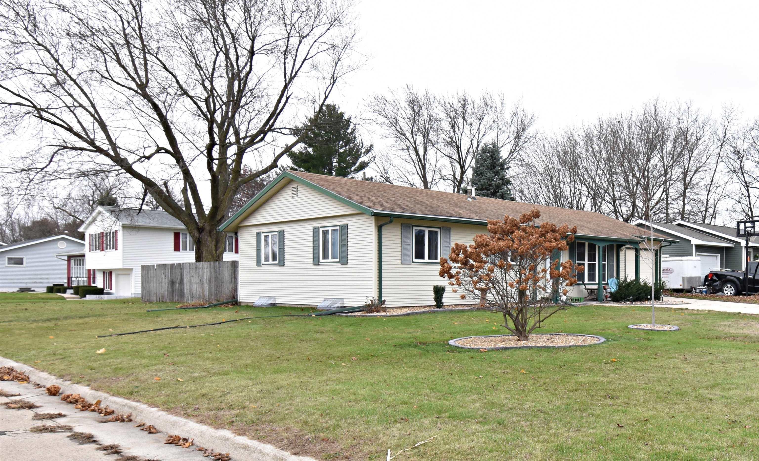 903 9th St. N.W.