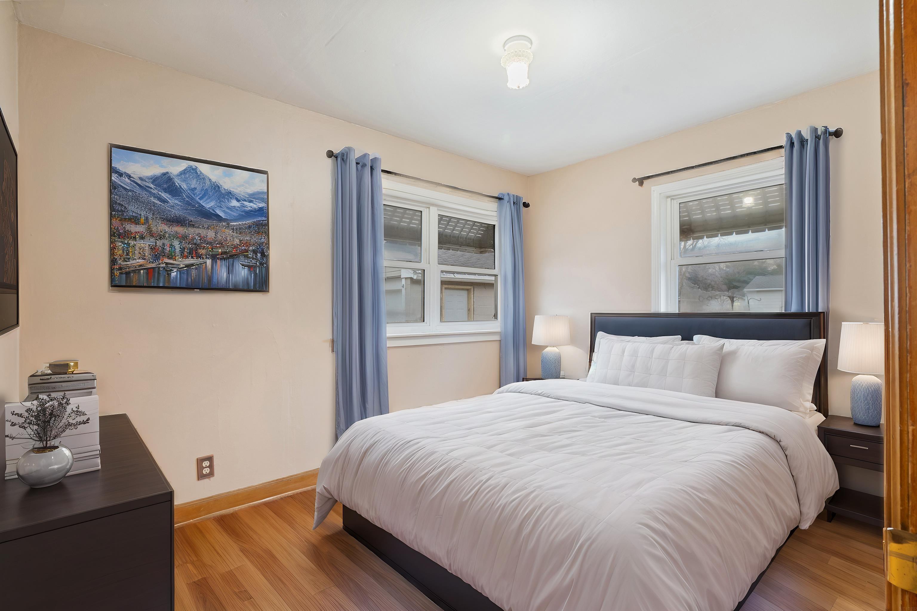 317 9th Ave NE
