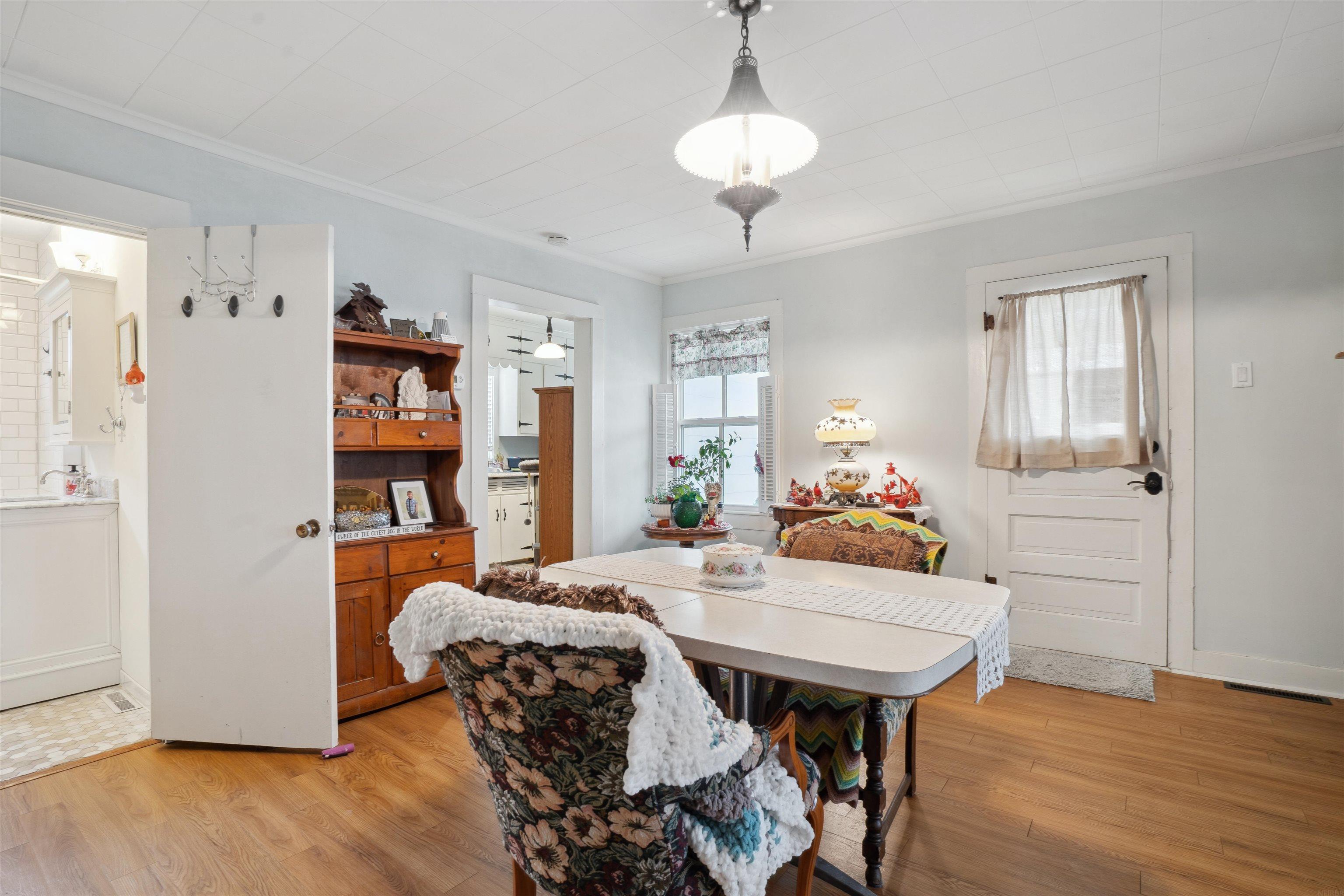 206 NE 4th Street