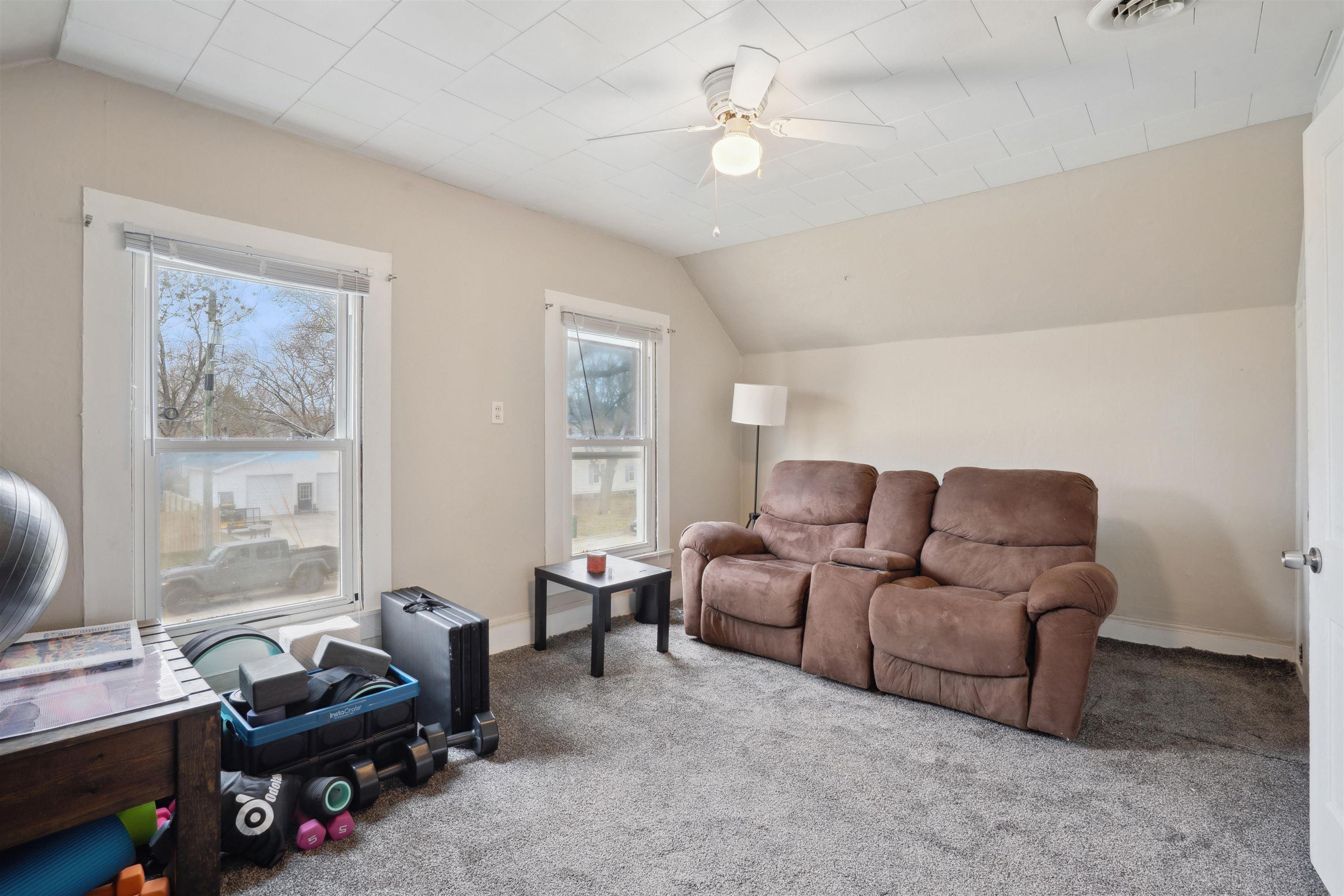 710 SW 4th Street