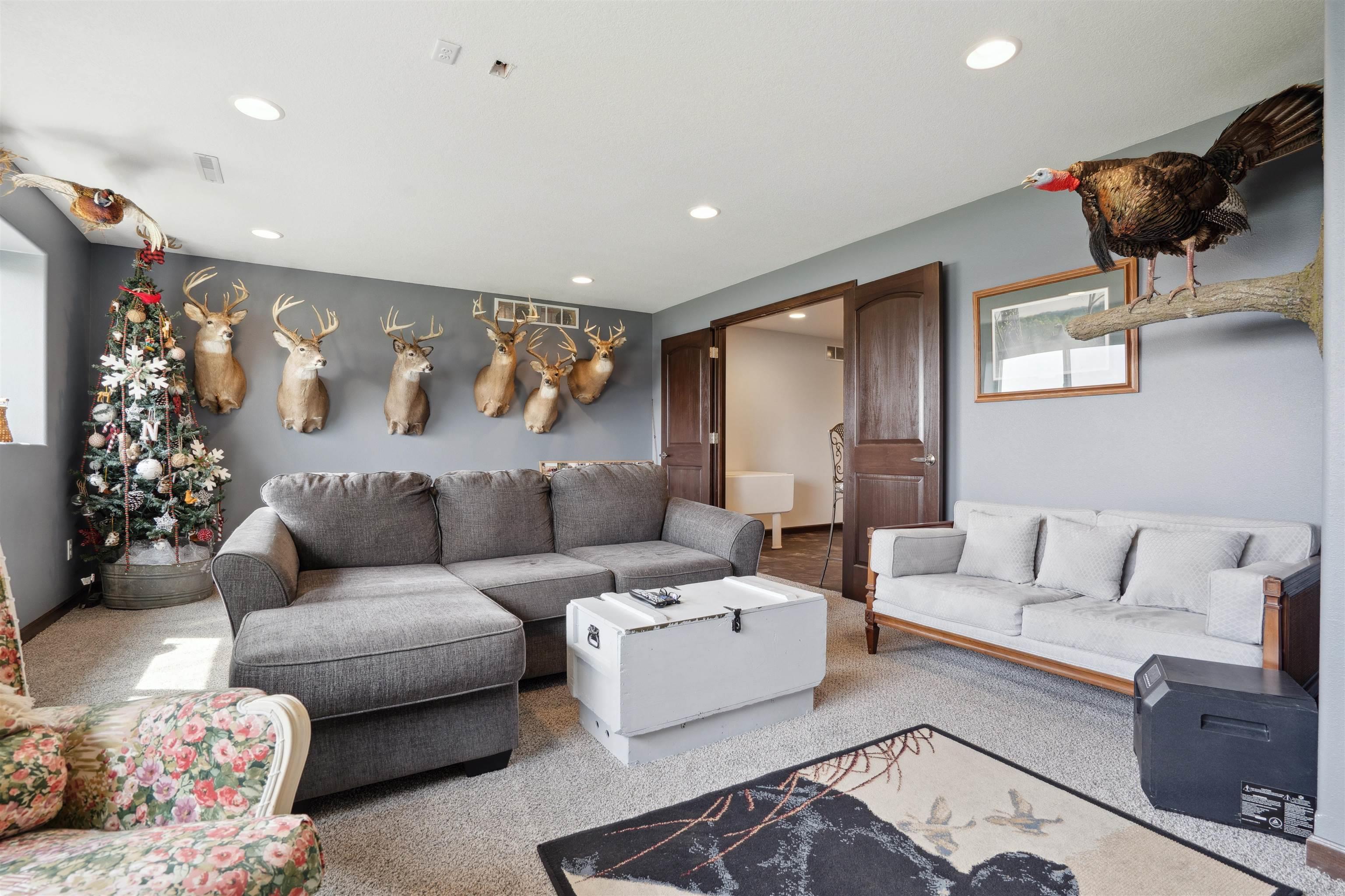 2182 Frost Ave.