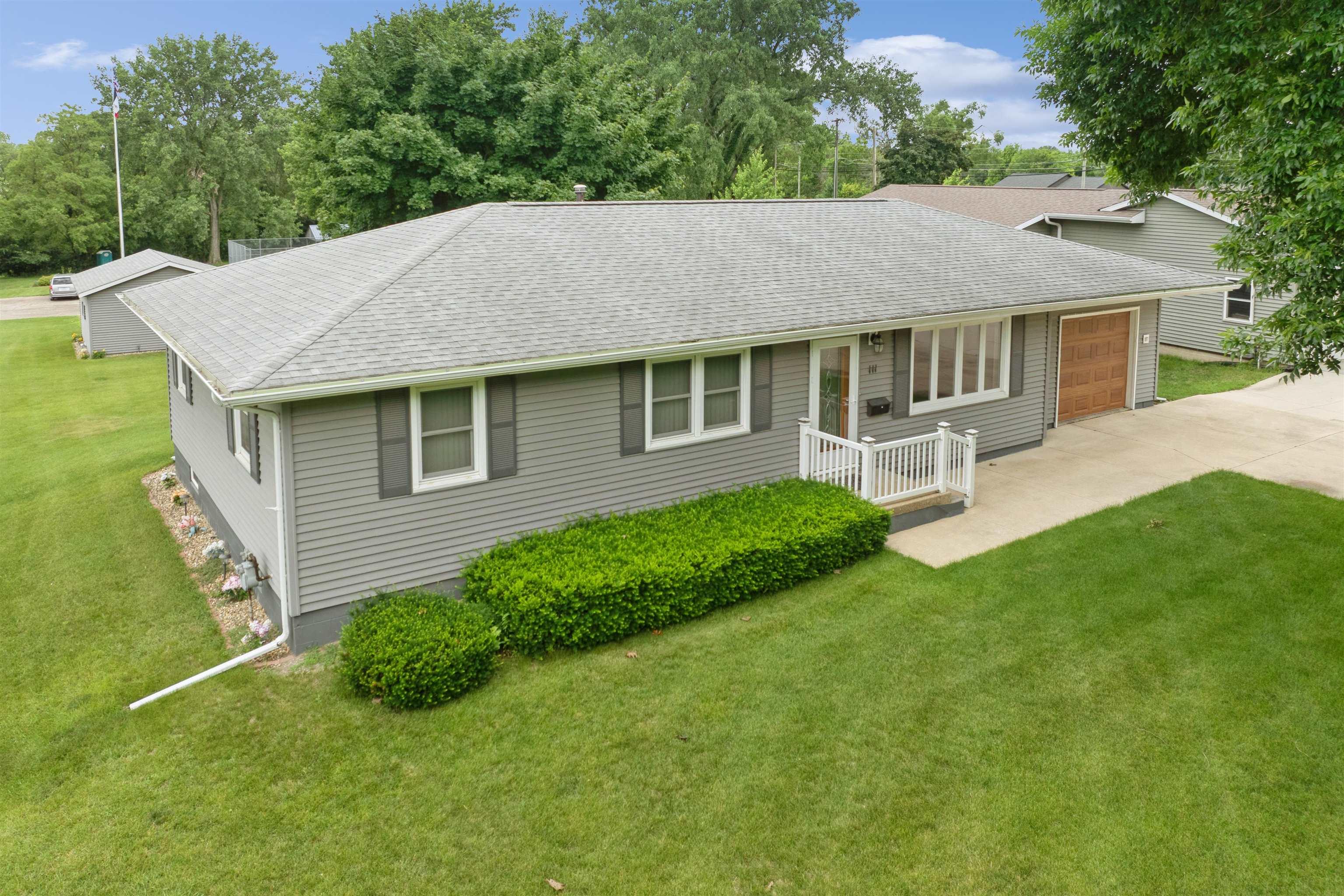 111 SE Terrace Drive
