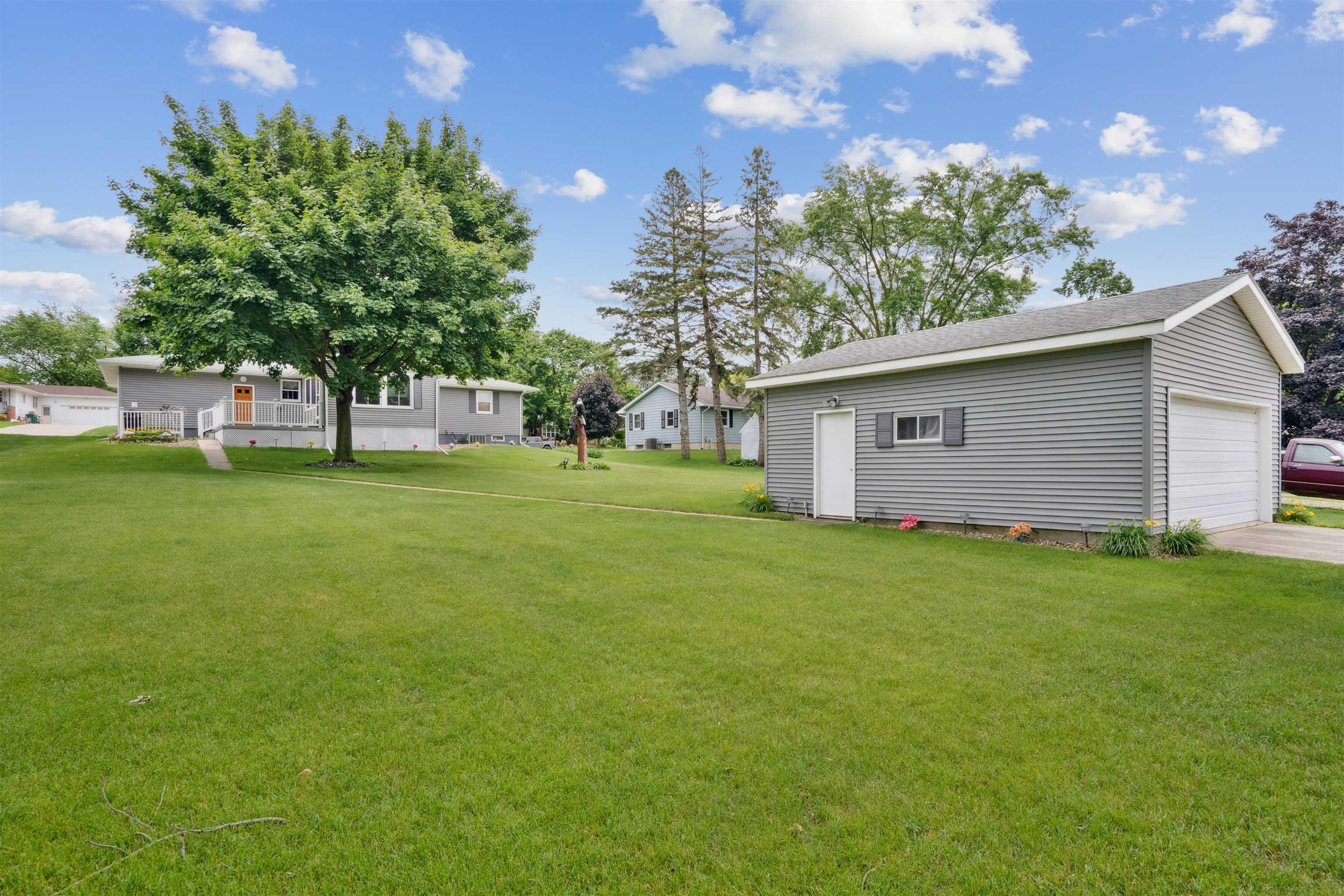 111 SE Terrace Drive