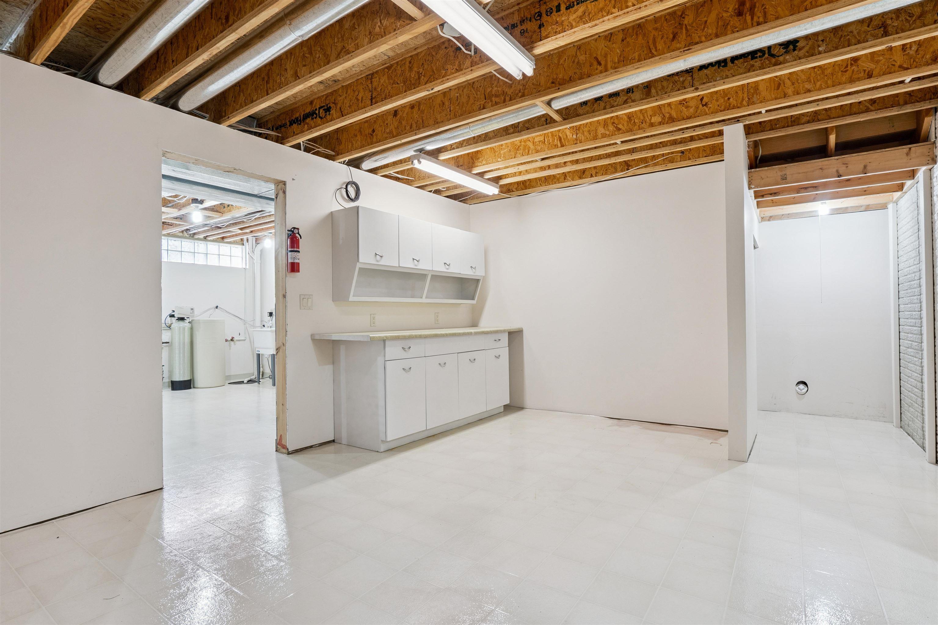 1101 NE 6th Street