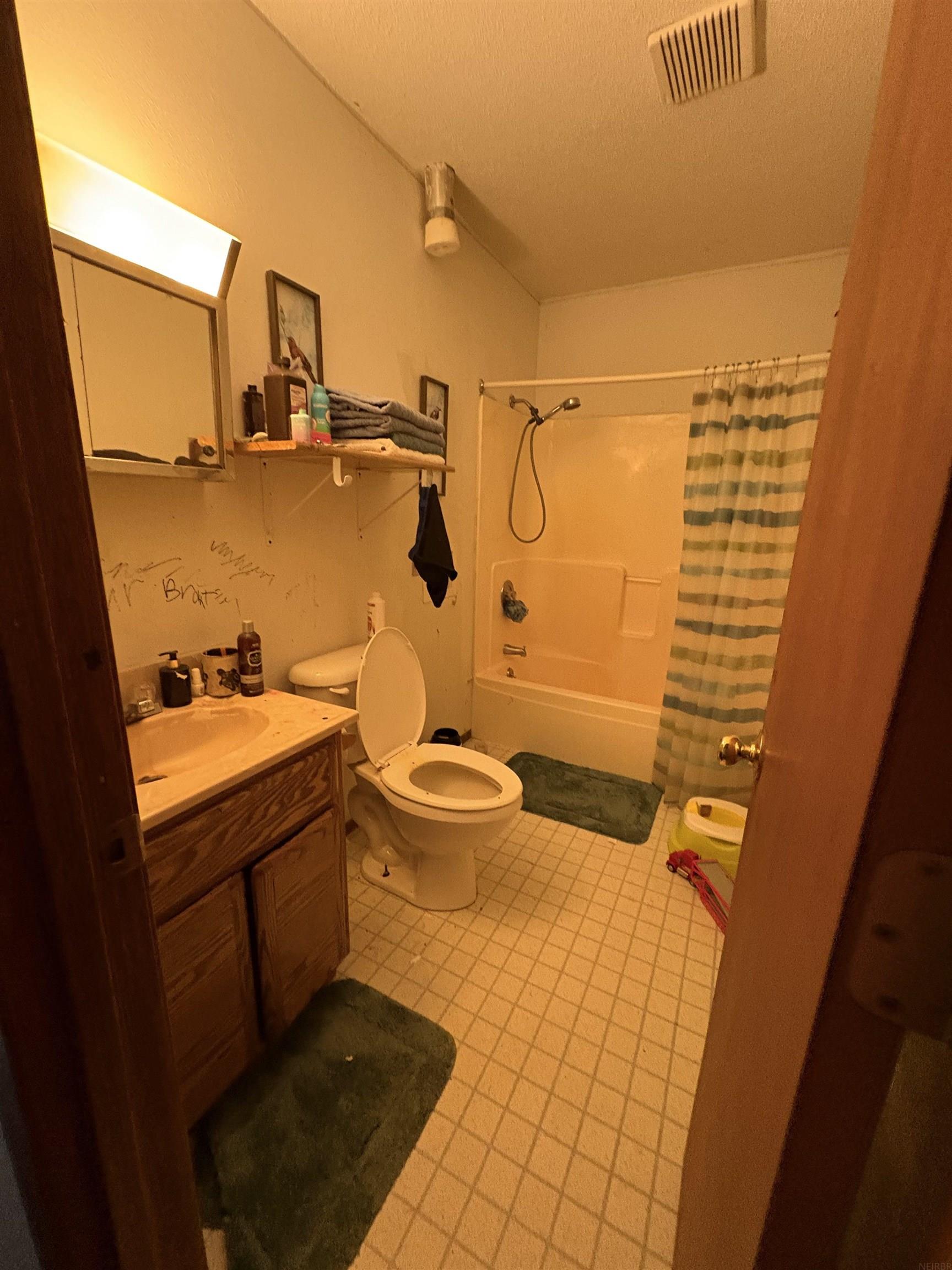 1675 Golf Course Boulevard Unit: 28