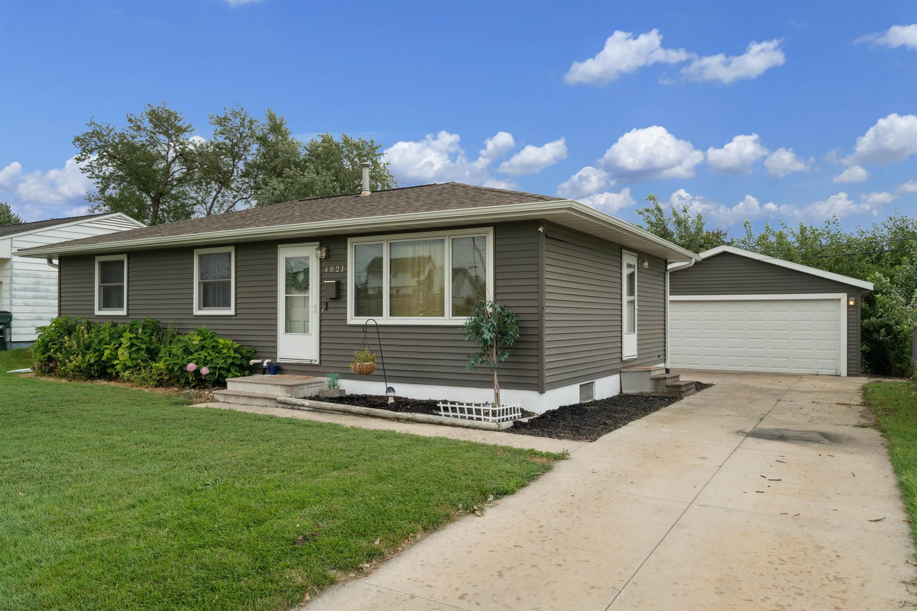 4821 NW Midway Drive