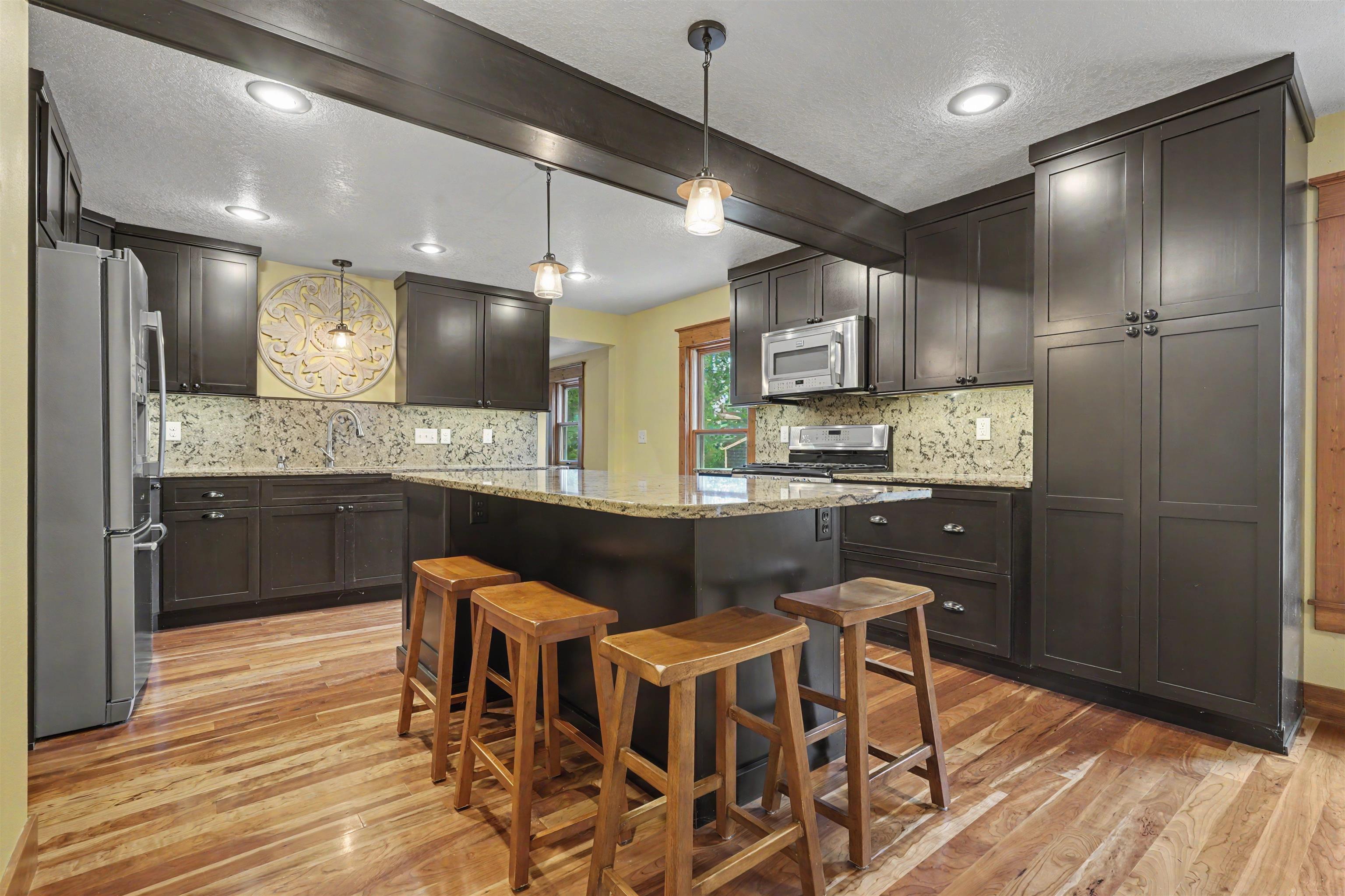 604 SW 8Th Street