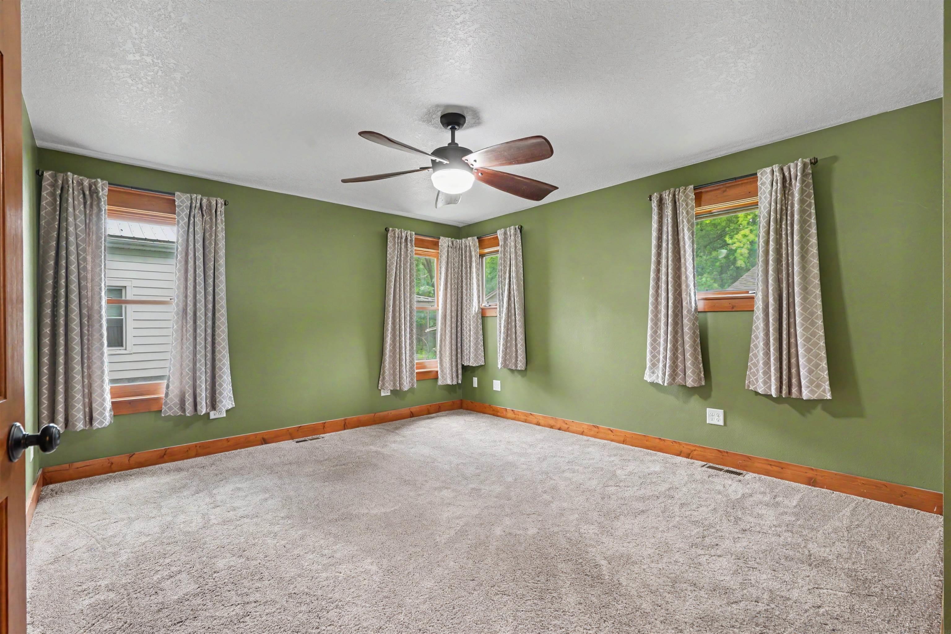 604 SW 8Th Street