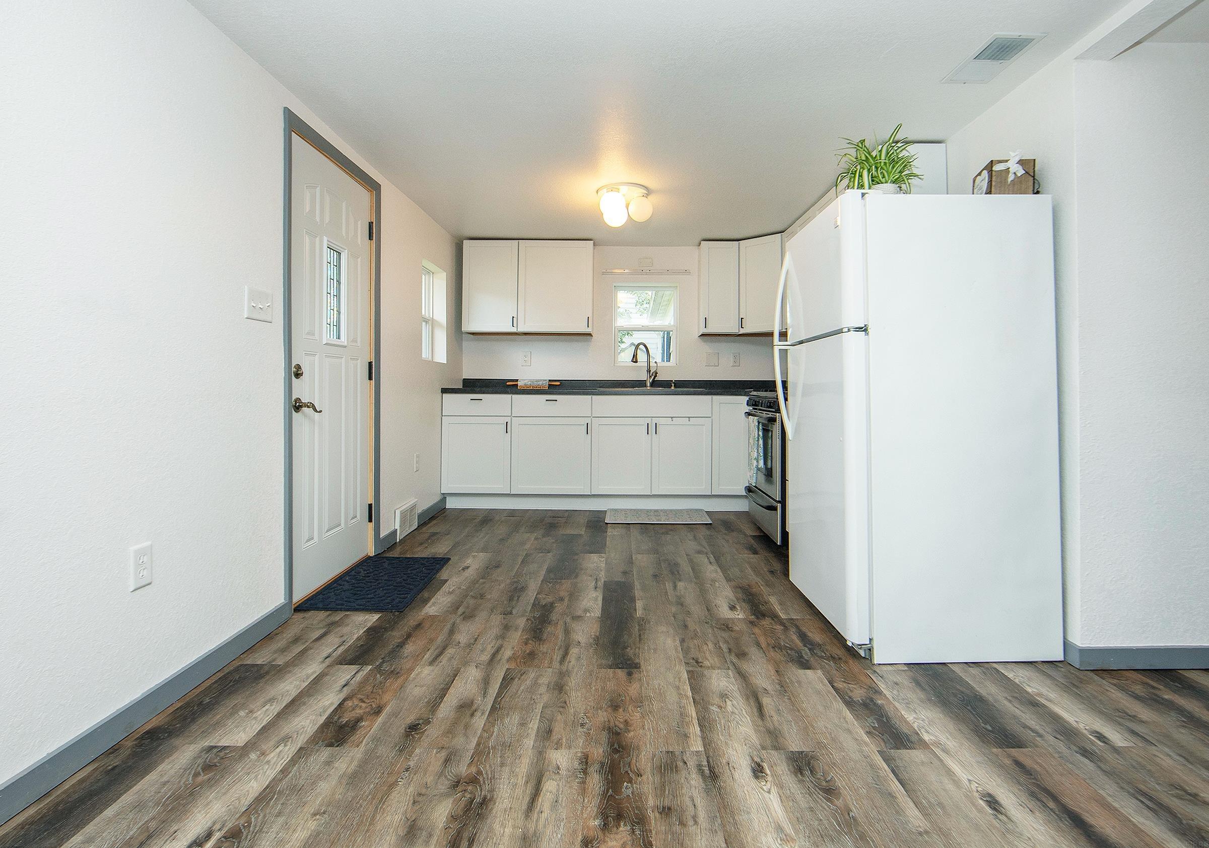 325 S Evans Road