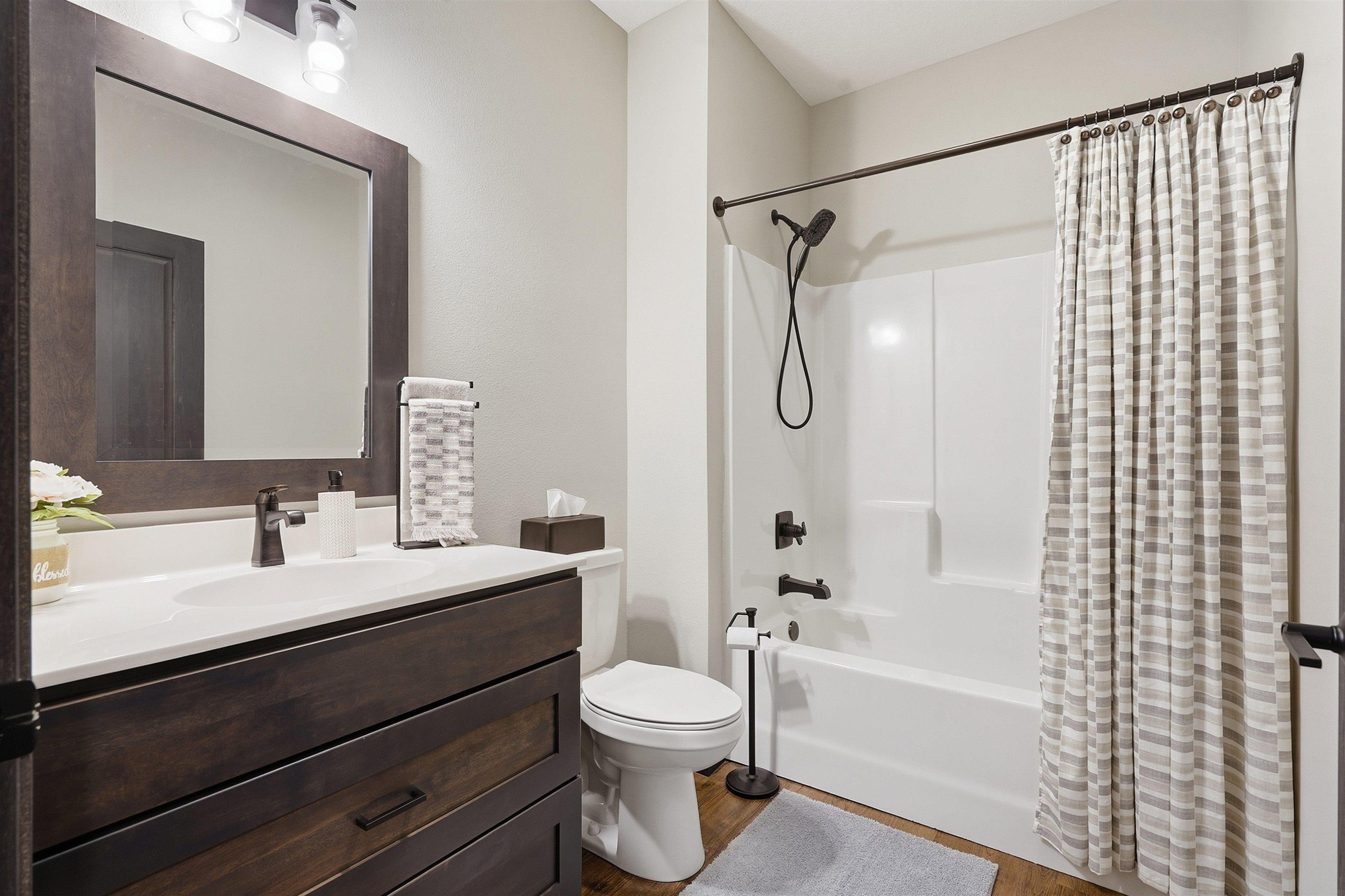 2086 Three Elms Park Road Unit: 9
