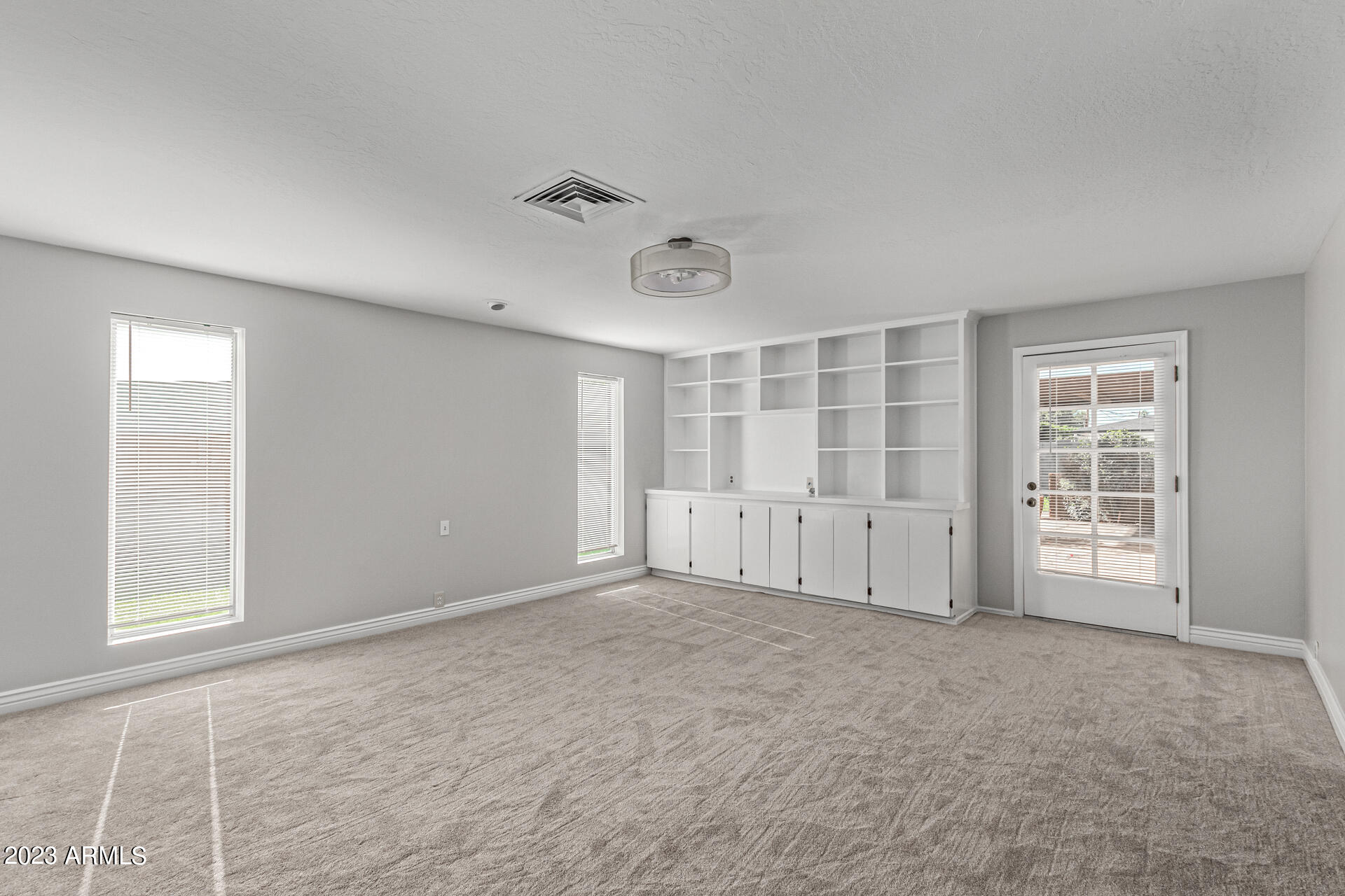 4909 E FLOWER Street