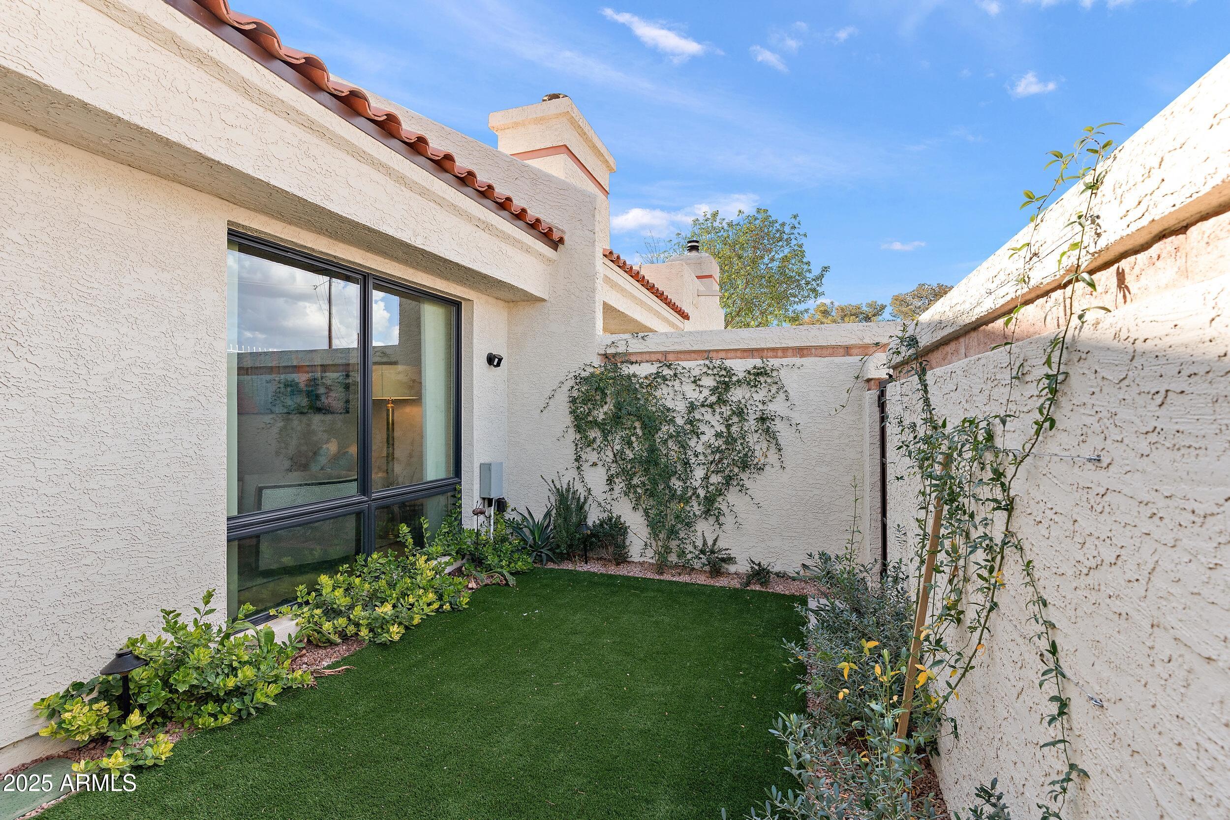 2430 E PALO VERDE Drive