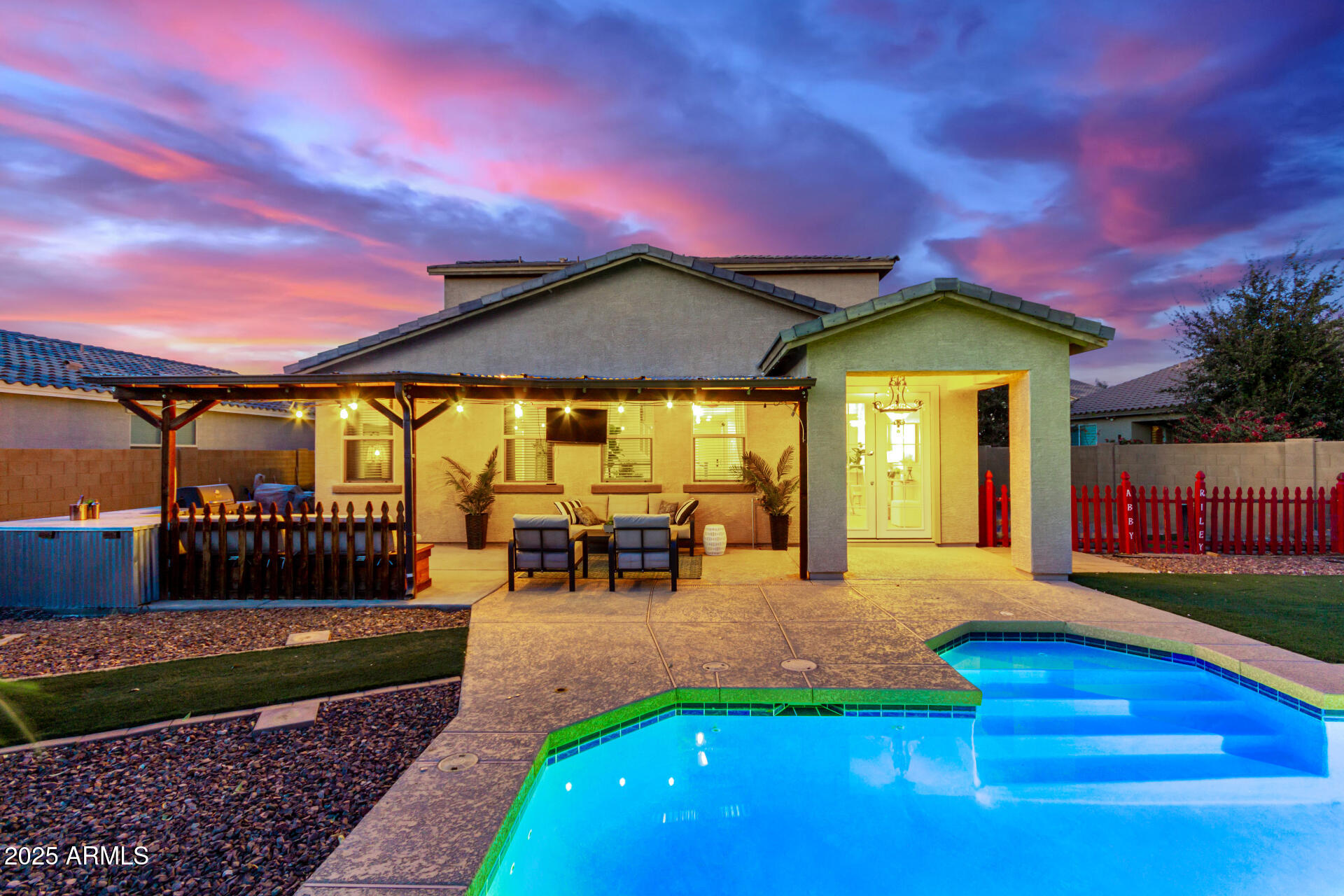 1625 W COOL WATER Way