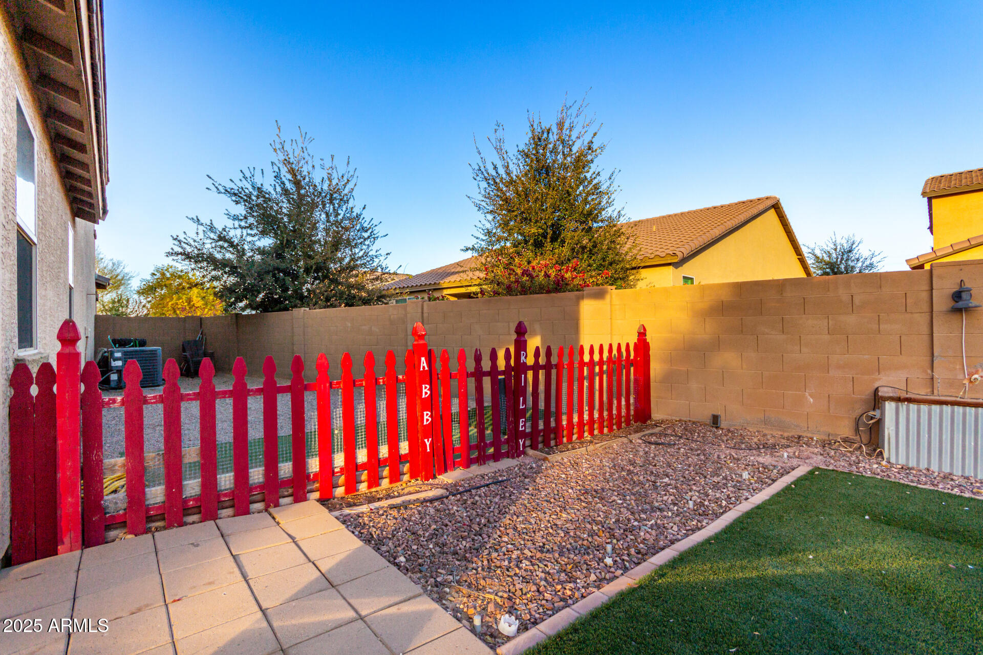 1625 W COOL WATER Way