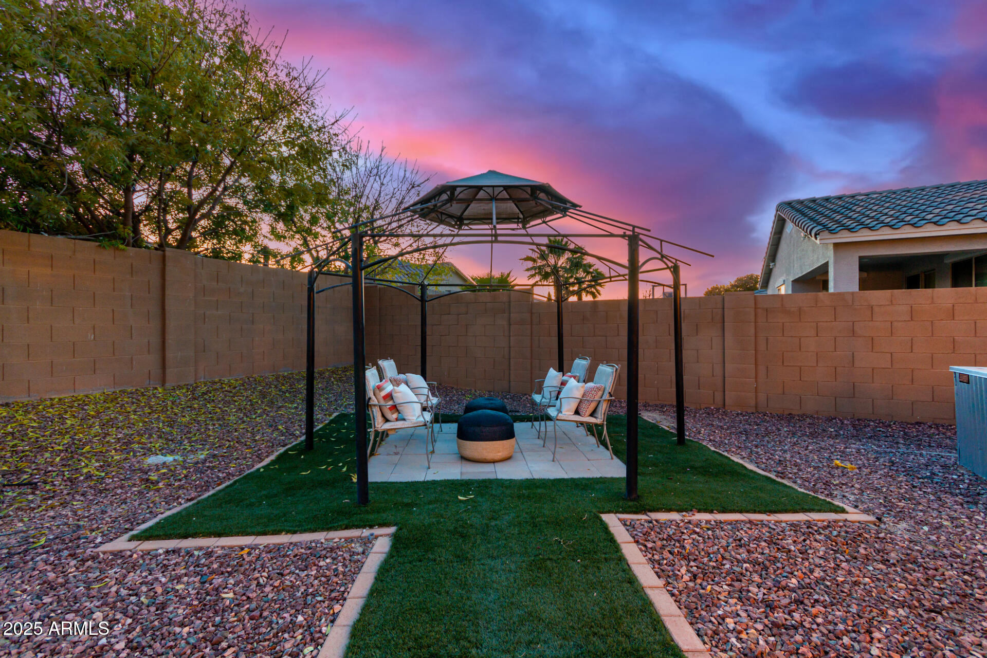 1625 W COOL WATER Way