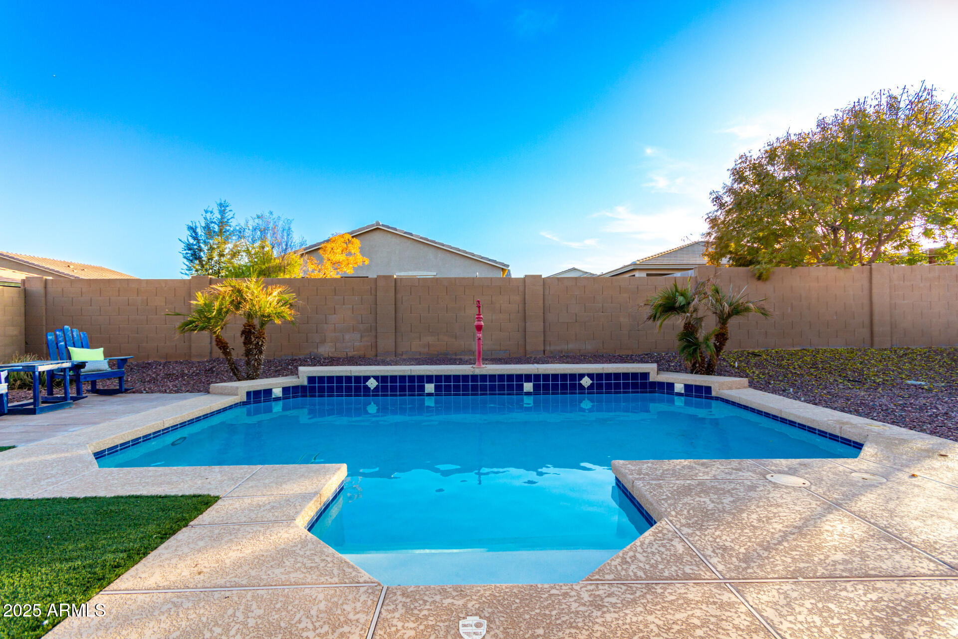 1625 W COOL WATER Way