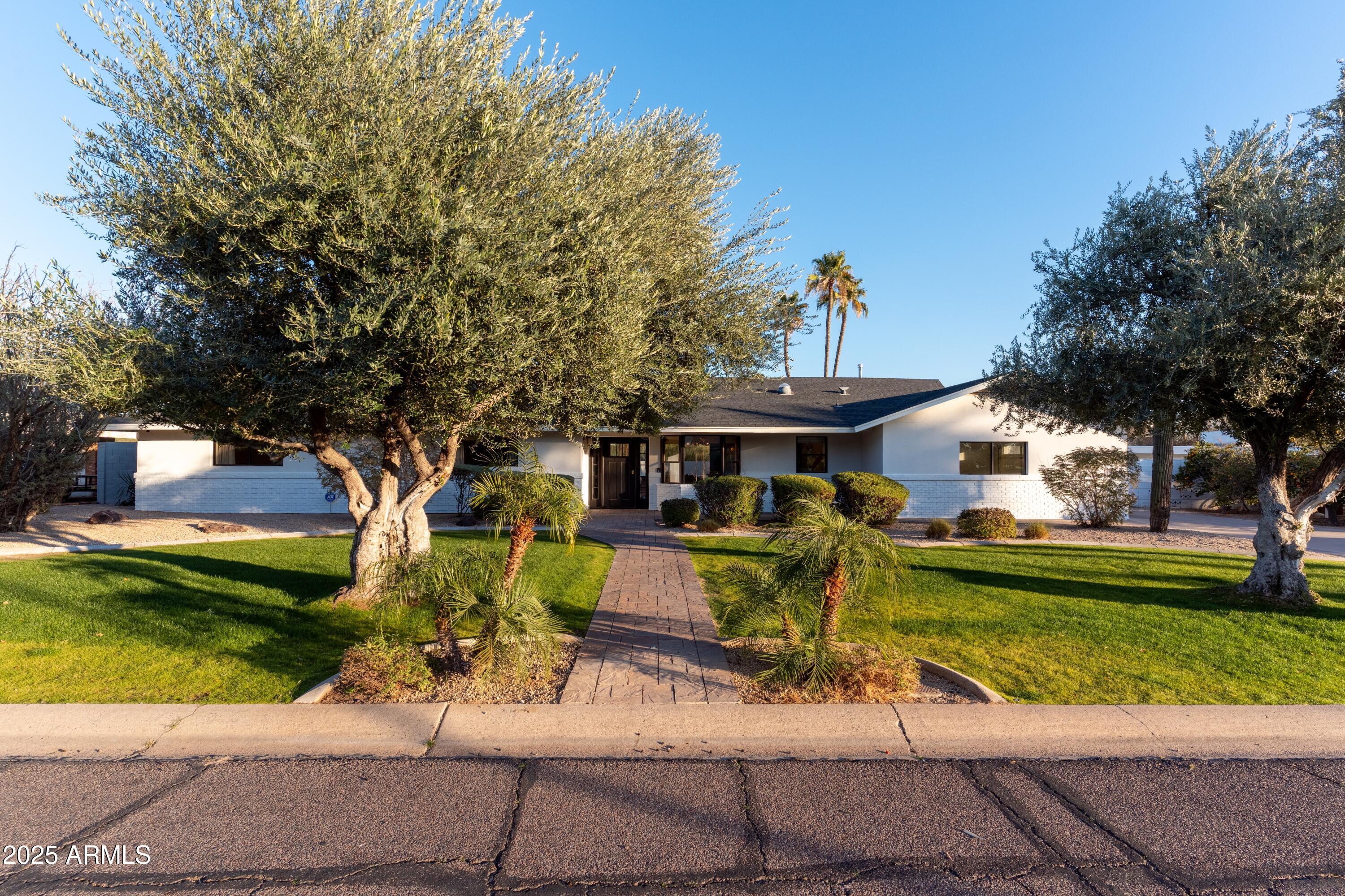 4131 E SAN MIGUEL Avenue